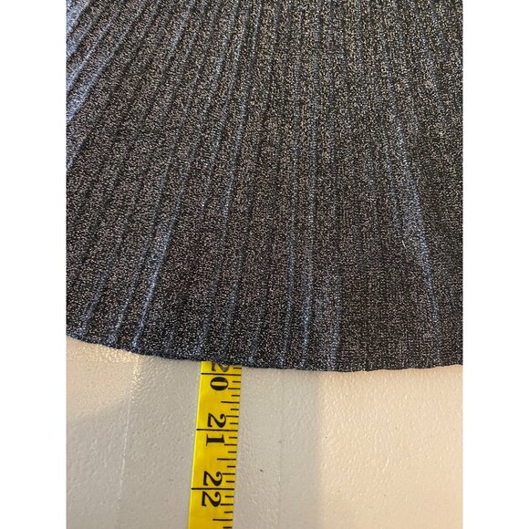 Carmen Marc Valvo Metallic Pleated Skirt Black & Silver Small - Picture 5 of 8